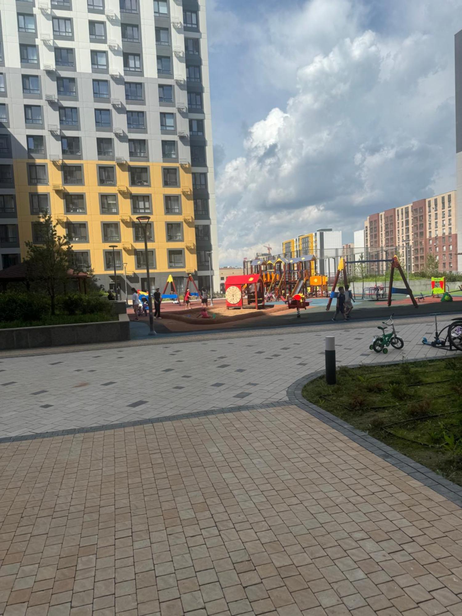 Apartment уютные на левом берегу столицы